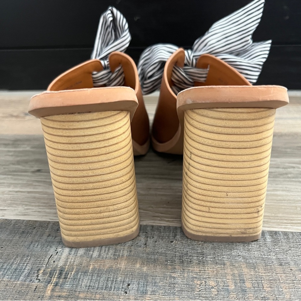 Dolce Vita tan leather sandals platform pinstriped - Picture 6 of 9